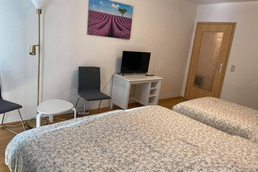 Beste Lage In Rostock: 2-Zimmerwohnung Mit Balkon Im 1.Og Exterior foto